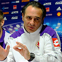 Главный тренер Фиорентины Черазе Пранделли, один из главных триумфаторов недели