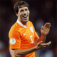 Форвард сборной Голландии Рууд ван Нистелрой открыл счет голам на Евро-2008 в матче против сборной Италии