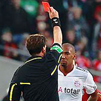 Боагент (Бавария) получает красную карточку